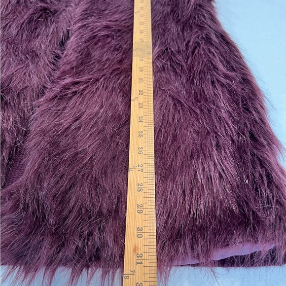 NWT Cotton On Women M/L Long Line Wine Color Sweater Vest Knit/Faux Fur Pockets - Picture 14 of 16